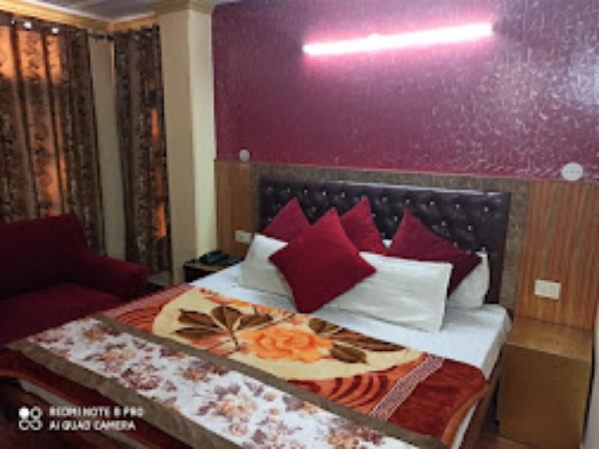 Hotel King Palace - Nature-Valley-Luxury-Room - Prime Location With Parking Facilities Shimla Eksteriør bilde